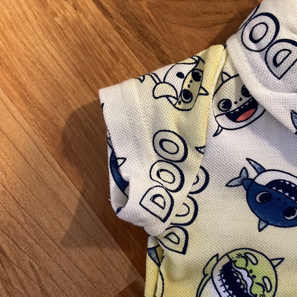 Baby Shark Three Piece Outfit - Size 0/3 Months - Picture 5 of 14